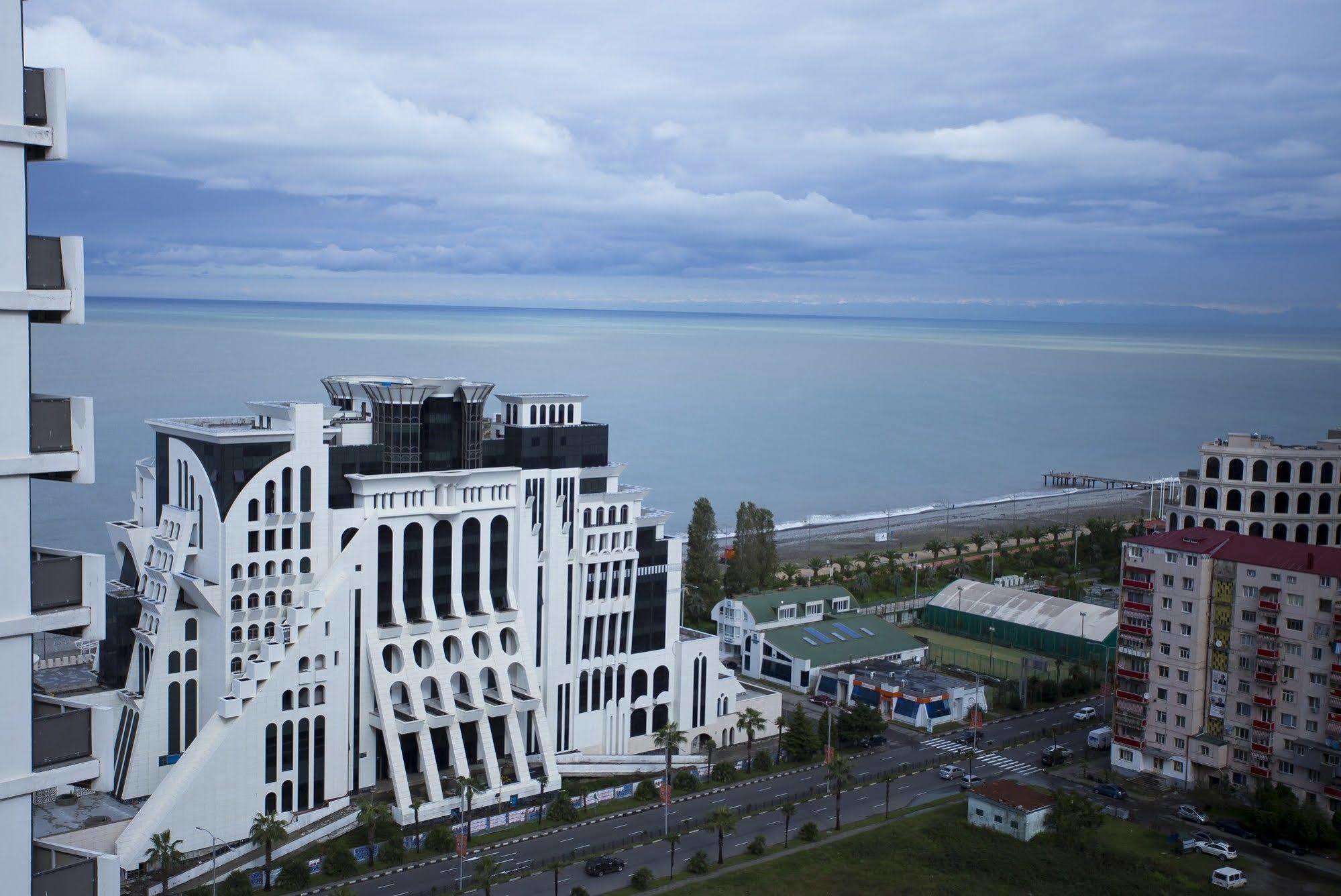 Tangerine Apart Hotel Batumi Zewnętrze zdjęcie